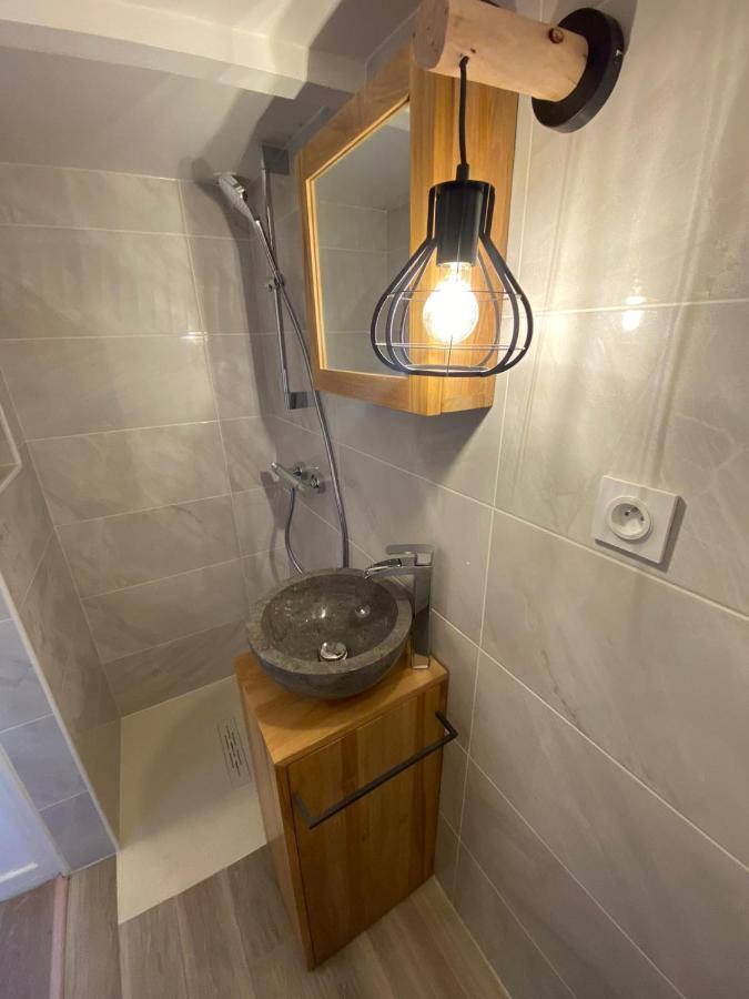 Studio De Charme Apartment Saint-Georges-de-Didonne Bagian luar foto